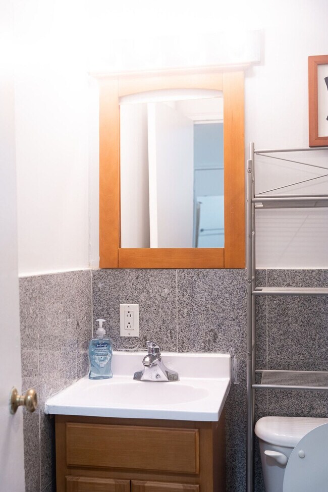 242 E 33rd St unit ID1323897P, New York, NY 10016 - photo 7