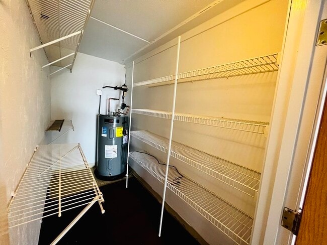 Captain Cove's Condominiums unit 105, Quincy, MA 02169 - photo 5