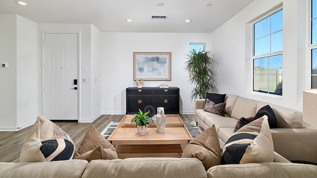 6064 Bryce Dr, Eastvale, CA 92880 - photo 3