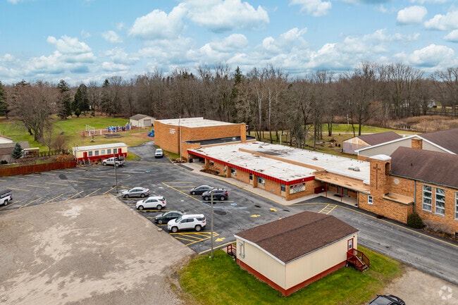 St John's Lutheran School is a private school connected to St John's Lutheran Church.