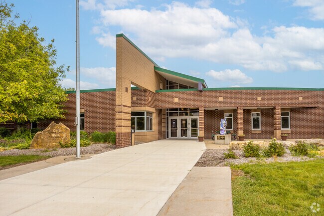 Beaver Creek Elementary School is a public school in Johnston, IA.