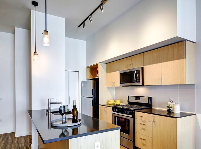 Arras, Bellevue, WA 98005 - photo 5