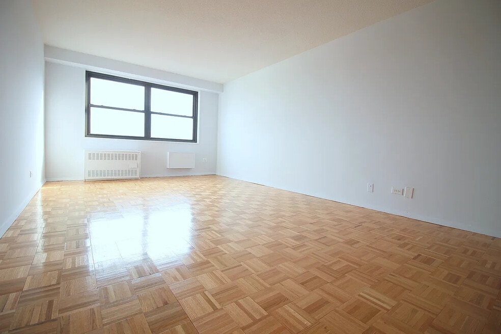 129 E 95th St unit 2F, New York, NY 10128 - photo 1
