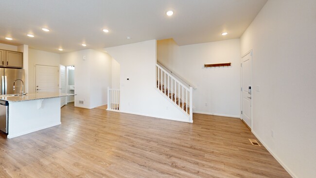 20000 E 40th Ave unit 4, Denver, CO 80249 - photo 2