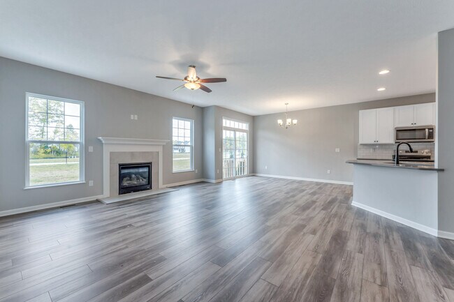 Meadow Grove Estates North - Meadow Grove Reserve Condominiums, Fillmore Plan unit 36500367, Grove City, OH 43123 - photo 2