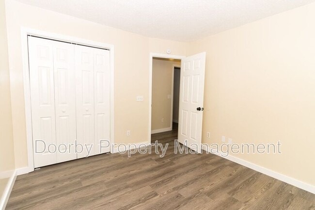 2425 Ashmore Ave unit 1, Chattanooga, TN 37415 - photo 5