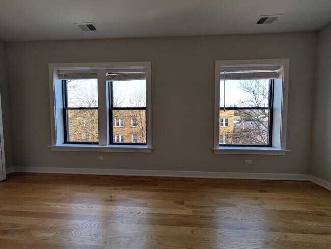 2203 W Eastwood Ave unit 2205-3E, Chicago, IL 60625 - photo 6