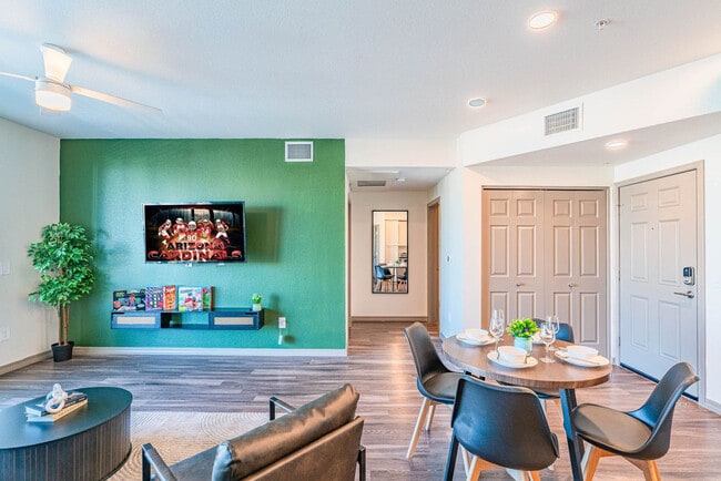 9600 W Georgia Ave unit ID1369234P, Glendale, AZ 85305 - photo 3