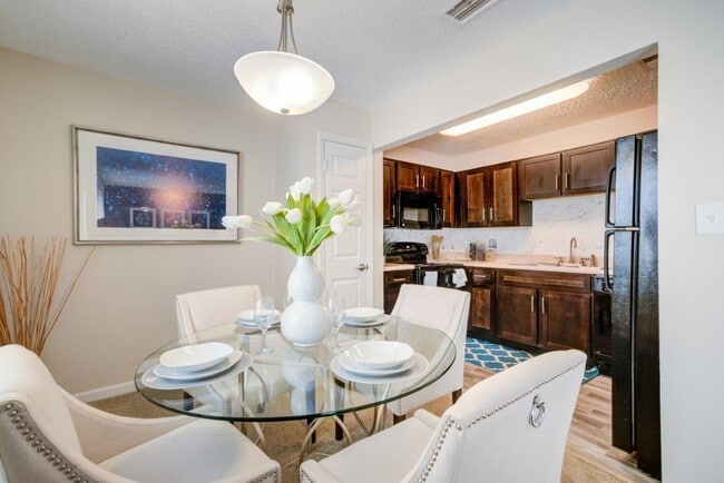 Park at Lake Magdalene Apartments and Town..., Tampa, FL 33618 - photo 3