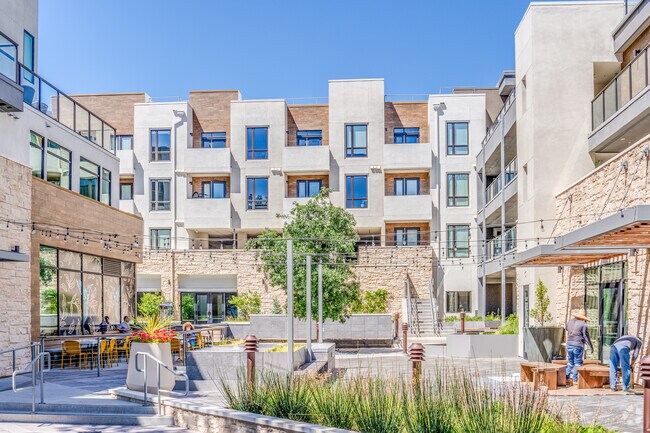 Santal Thousand Oaks, Thousand Oaks, CA 91360 - photo 7