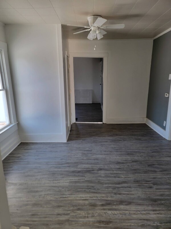 913 E 28th St, Marion, IN 46953 - photo 4