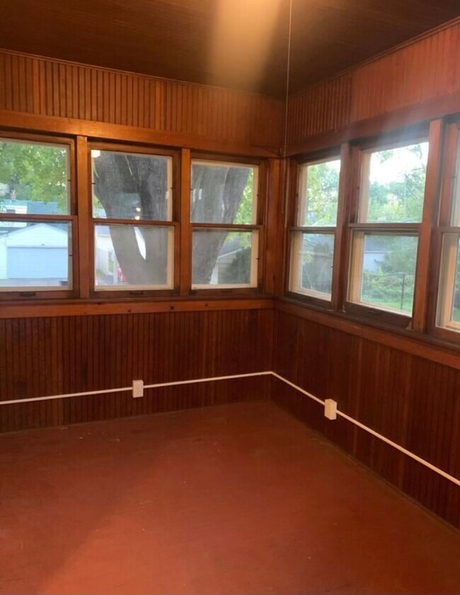 1164 Cook Ave E, Saint Paul, MN 55106 - photo 5