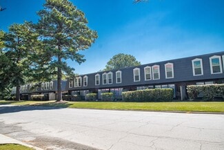 2100 W 40th Ave, Pine Bluff, AR 71603