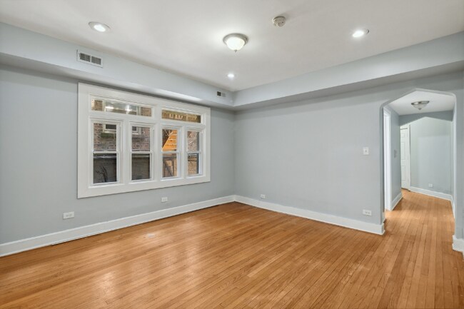 8045 S Maryland Ave unit 1S, Chicago, IL 60619 - photo 5