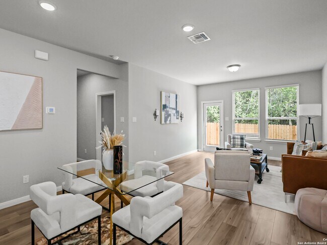 285 W Quill Dr, San Antonio, TX 78228 - photo 6