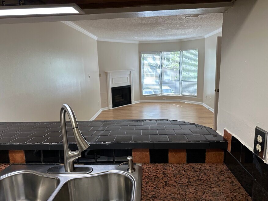 209 14th St NE unit 111, Atlanta, GA 30309 - photo 1