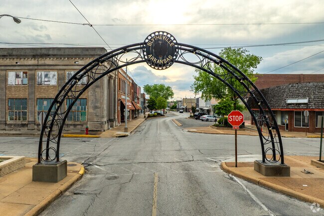 Blytheville's downtown features local shops, restuarants, and museums.