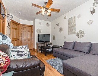 5 Phillips St, Boston, MA 02114