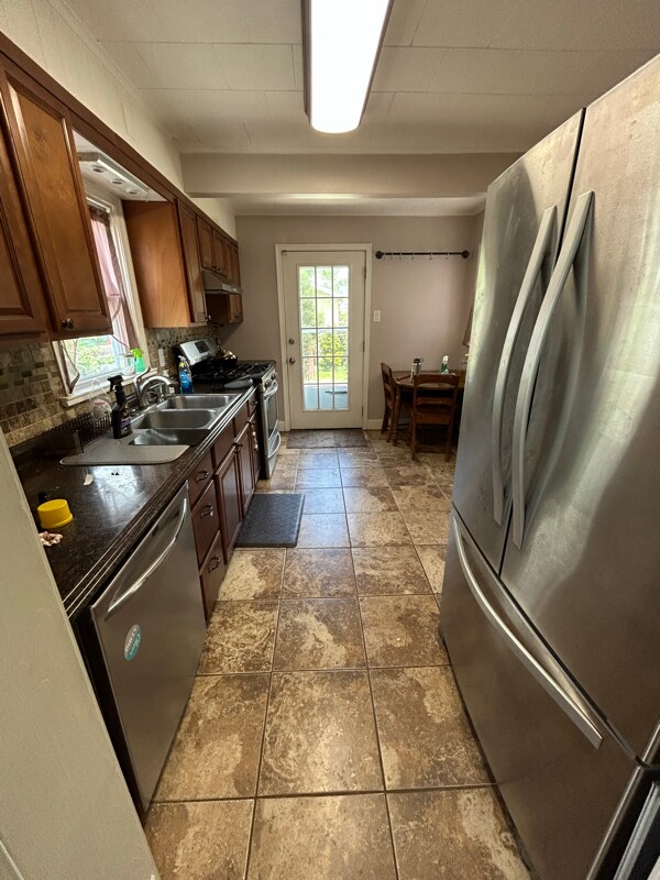 4921 Demaio Dr, Brookhaven, PA 19015 - photo 7