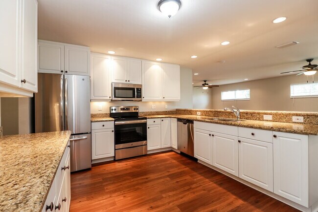 2228 Treehaven Cir N, Fort Myers, FL 33907 - photo 7