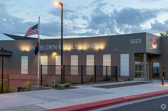 Flagstaff’s Mount Elden Middle School gets an A for diversity from Niche.com.