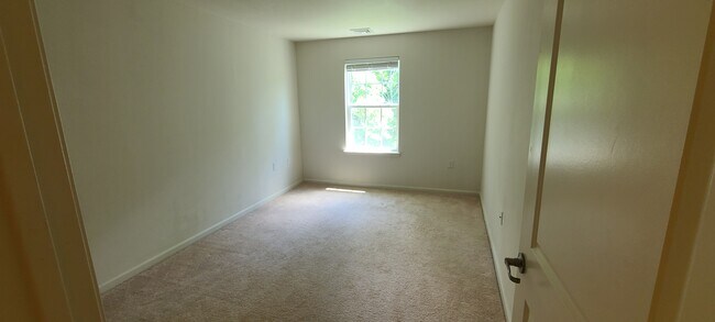 408 Waterview Ct, Hanover, NJ 07927 - photo 5