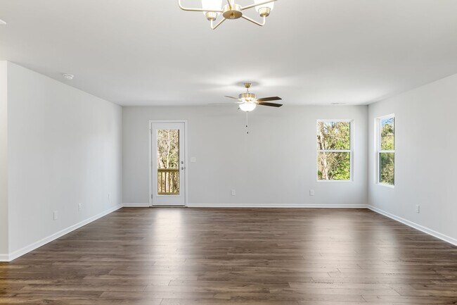 11290 Aberdeen Rd unit 36484978, Aberdeen, NC 28315 - photo 5