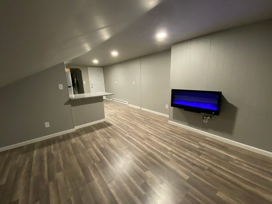 4 Saratoga Ave unit 3, Broadalbin, NY 12025 - photo 1