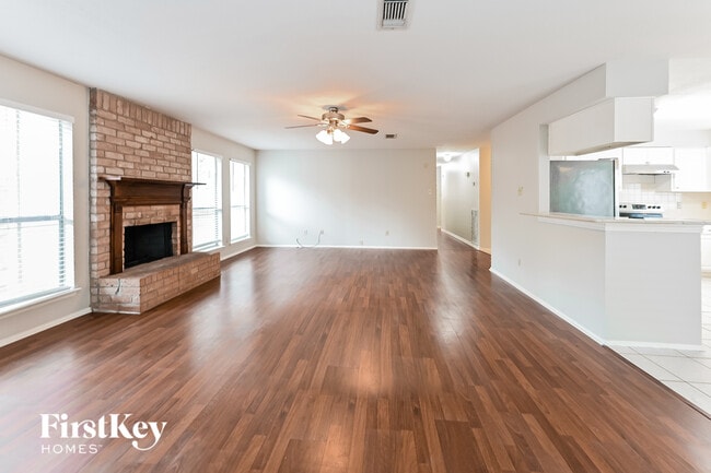 3727 Windy Haven Dr, Kingwood, TX 77339 - photo 3