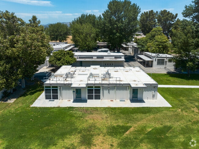 A school building part of Aggeler Community Day School located within Chatsworth neighborhood.