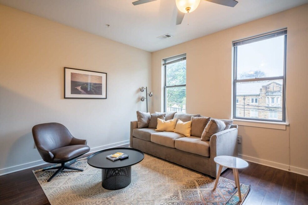 1016 18th Ave S unit ID1014378P, Nashville, TN 37212 - photo 1