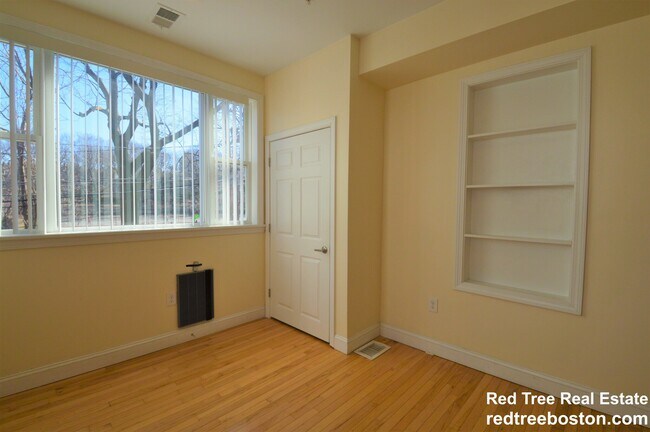 1808 Beacon St, Brookline, MA 02445 - photo 7