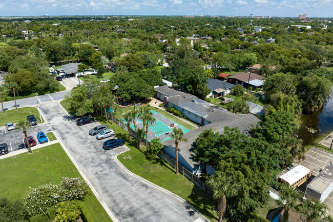 Brownsville Montessori Academy is a private Preschool and Elementary  located in Brownsville.