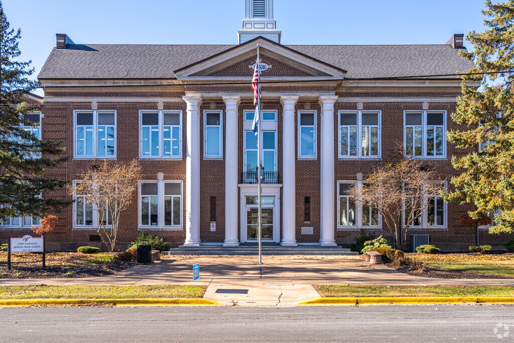 Port Edwards Middle School creates a safe environment for learning.