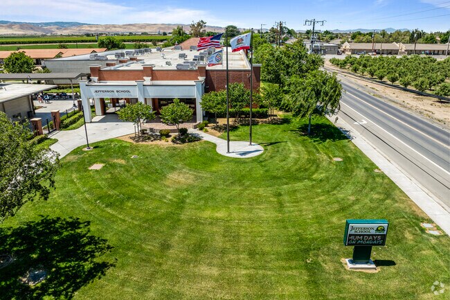 Jefferson is collaborative efforts shaping academic excellence in Tracy.