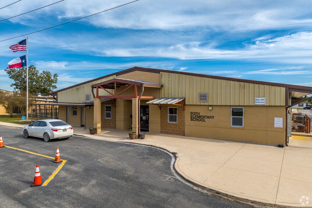 Poth Elementary School, Rankings & Reviews