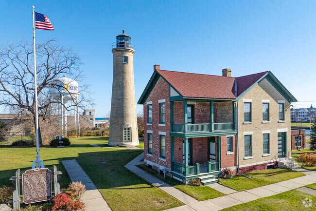Learn about the rich history that this iconic lighthouse in Harbor Side Kenosha has to offer.