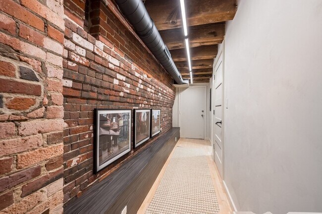 57 Fulton St unit A, Boston, MA 02109 - photo 4