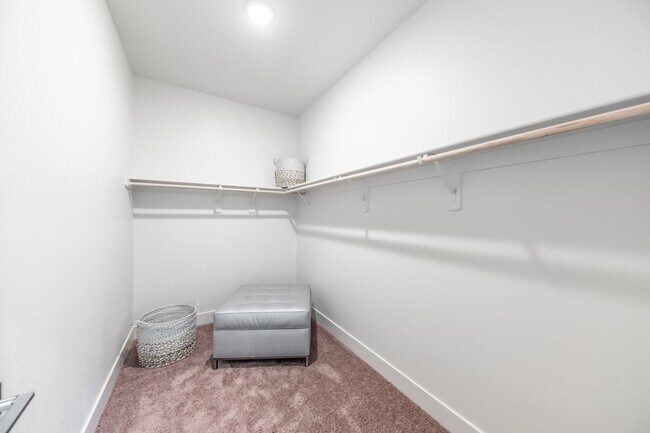 735 Sun Mesa Dr unit 36475952, Sun Valley, NV 89433 - photo 3