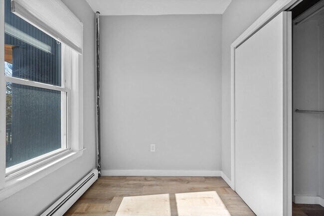 294 Marginal St unit 1, Boston, MA 02128 - photo 5