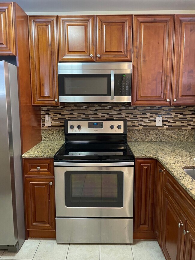 4287 Bellasol Circle Loop unit 2414, Fort Myers, FL 33916 - photo 3