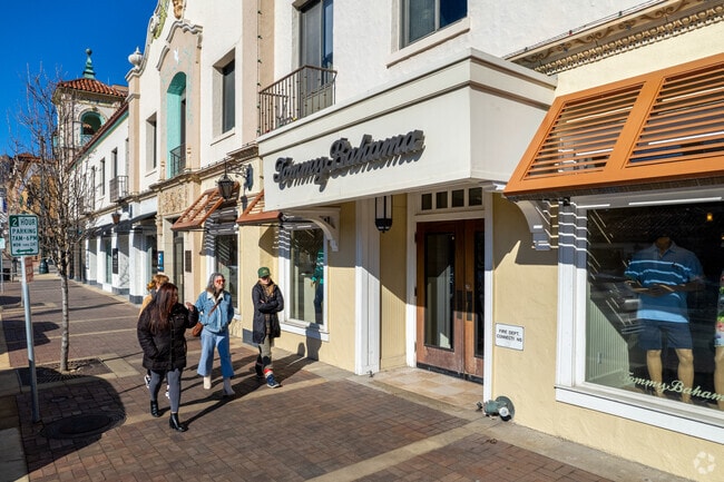 The Plaza shops are just five minutes from Oak Park Southwest in Kansas City.