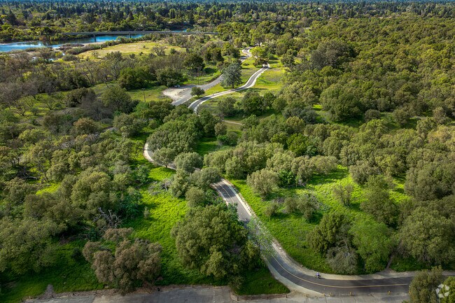 River Bend Park has beautiful scenery and wildlife through out.