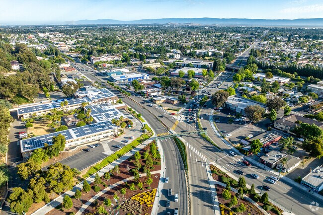 Main thoroughfares lead into IS 880 and Hw 238 for convenient traveling in the Mission-Foothill.