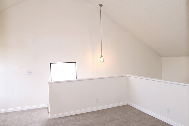 Villas at Columbia, Riverside, CA 92501 - photo 5