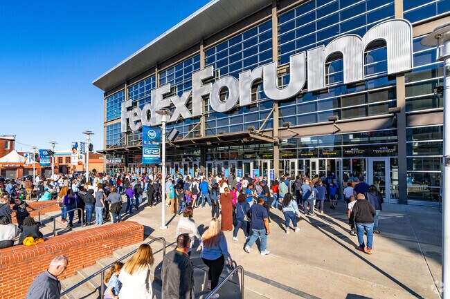 Head a mere 14 miles west to downtown Memphis and attend a Grizzlies game at the FedEx Forum.