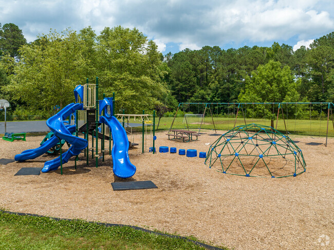 Your young students will love the playground at Braelinn Elementary School.