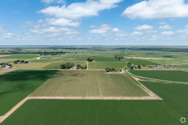 Rocky Ford’s economy is heavily supported by farming, with crops like melons, chilies, and corn thriving in the warm climate and rich soil.