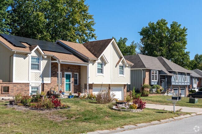 Three-bedroom homes line the streets of Highland Manor.