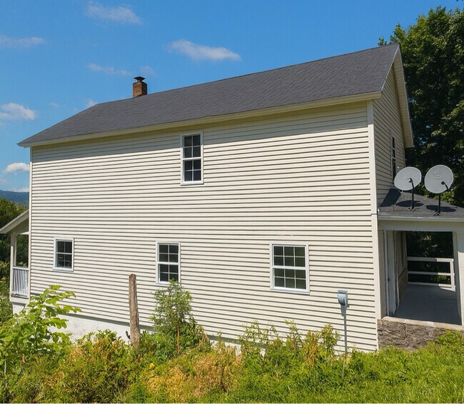 20 Morgan Ln, Pittston, PA 18640 - photo 2